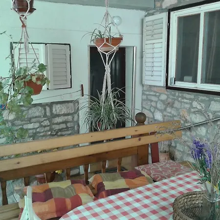 Apartament Marina