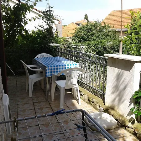 Apartament Marina *