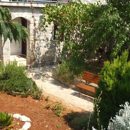 Apartament Marina *